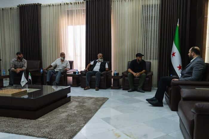 2محافظ حمص يلتقي لجنة حي كرم شمشم لمتابعة احتياجات الحي