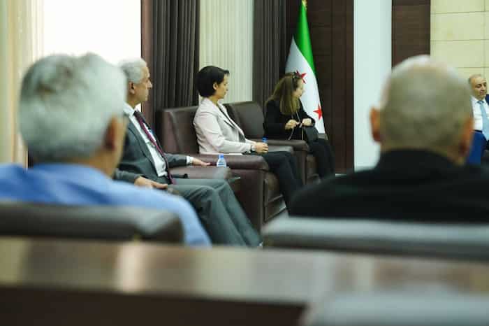 3محافظ حمص يبحث مع وفد من مؤسسة الآغا خان سبل تعزيز التعاون لدعم المجتمع المحلي