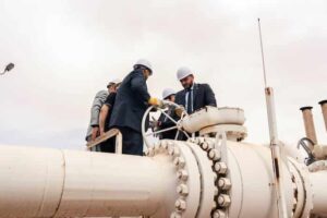 وصول الغاز الأذربيجاني إلى محطة جندر وبدء تشغيلها بحضور معاون وزير الطاقة ومحافظ حمص