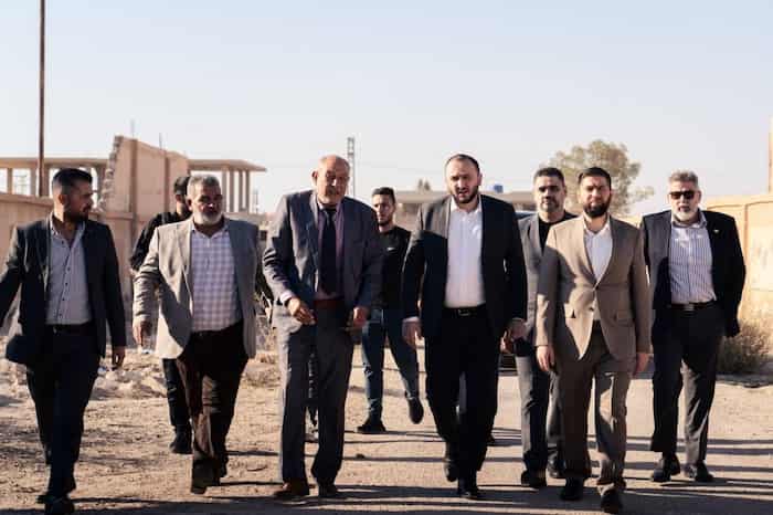 1محافظ حمص يتفقد الواقع الخدمي في القريتين