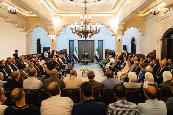 الرئيس الشرع يضع حجر الأساس لمشاريع دار السلام في حمص3