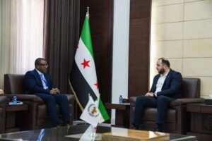 محافظ حمص يلتقي وفد برنامج الأغذية العالمي (1)