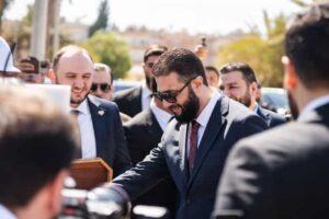 وصول الرئيس الشرع لوضع حجر أساس مشاريع دار السلام