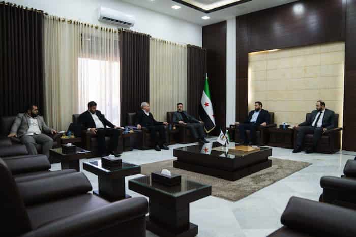 1محافظ حمص يترأس اجتماعاً لمتابعة الواقع الخدمي في المحافظة (1)