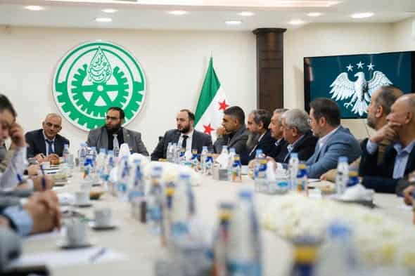 1نائب وزير الاقتصاد والصناعة يبحث الواقع والتحديات مع محافظ حمص وأبرز الصناعيين والتجار في المحافظة