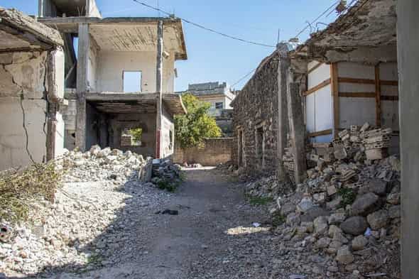 حملة خدمية لإزالة الأنقاض في ريف تلكلخ2